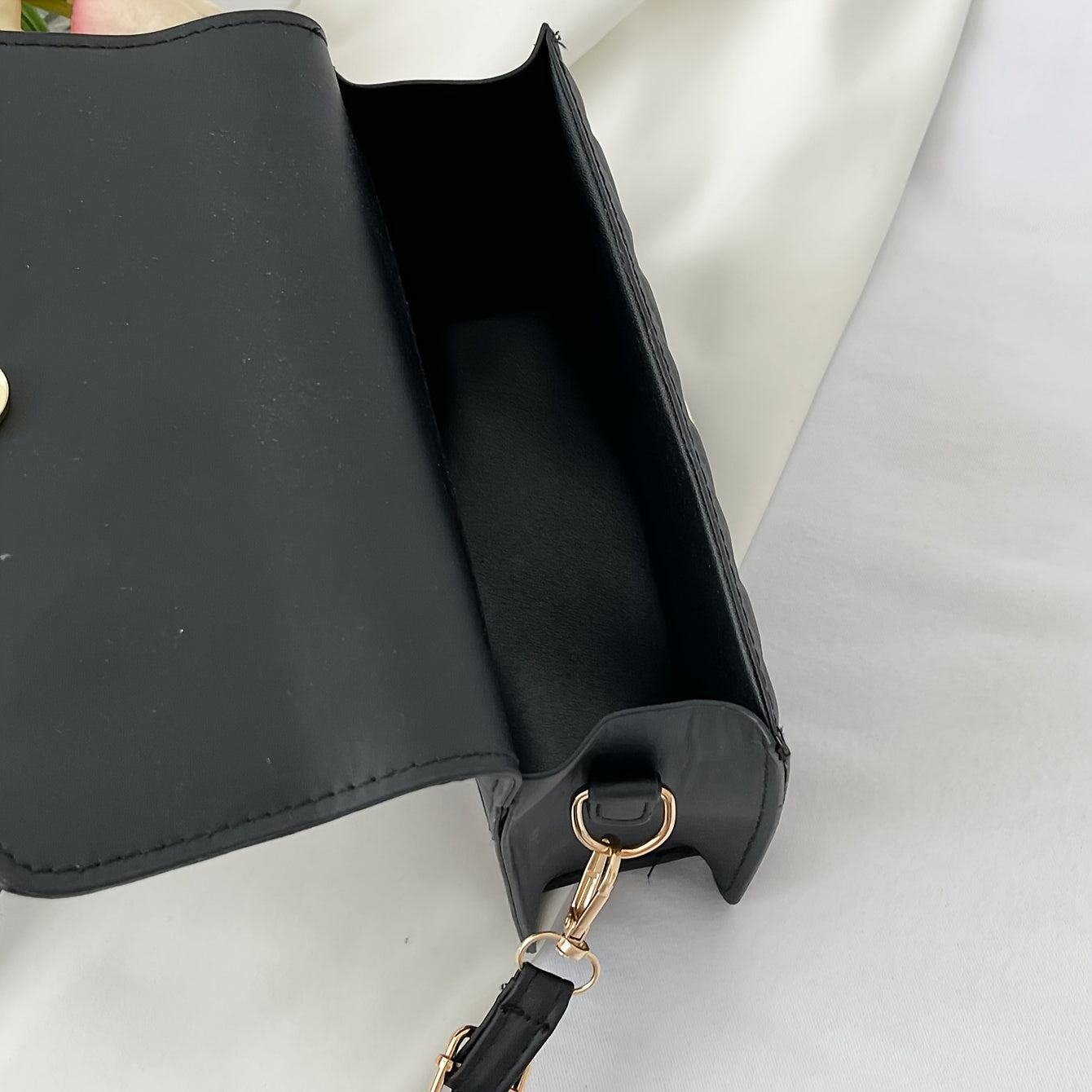 Crossbody tas dames – stijlvol met vlinder detail